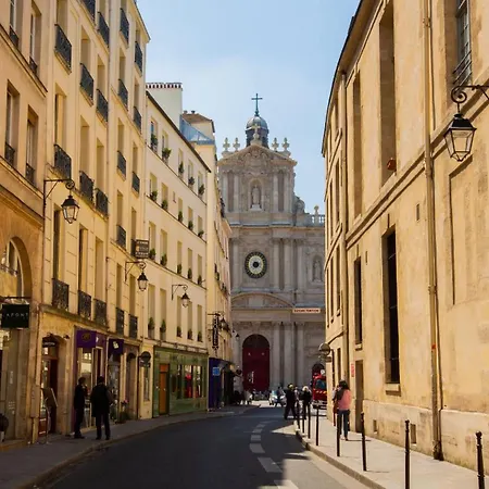 Le Marais Apartment *